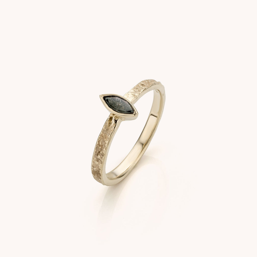 ring met zout/peper diamant in witgoud