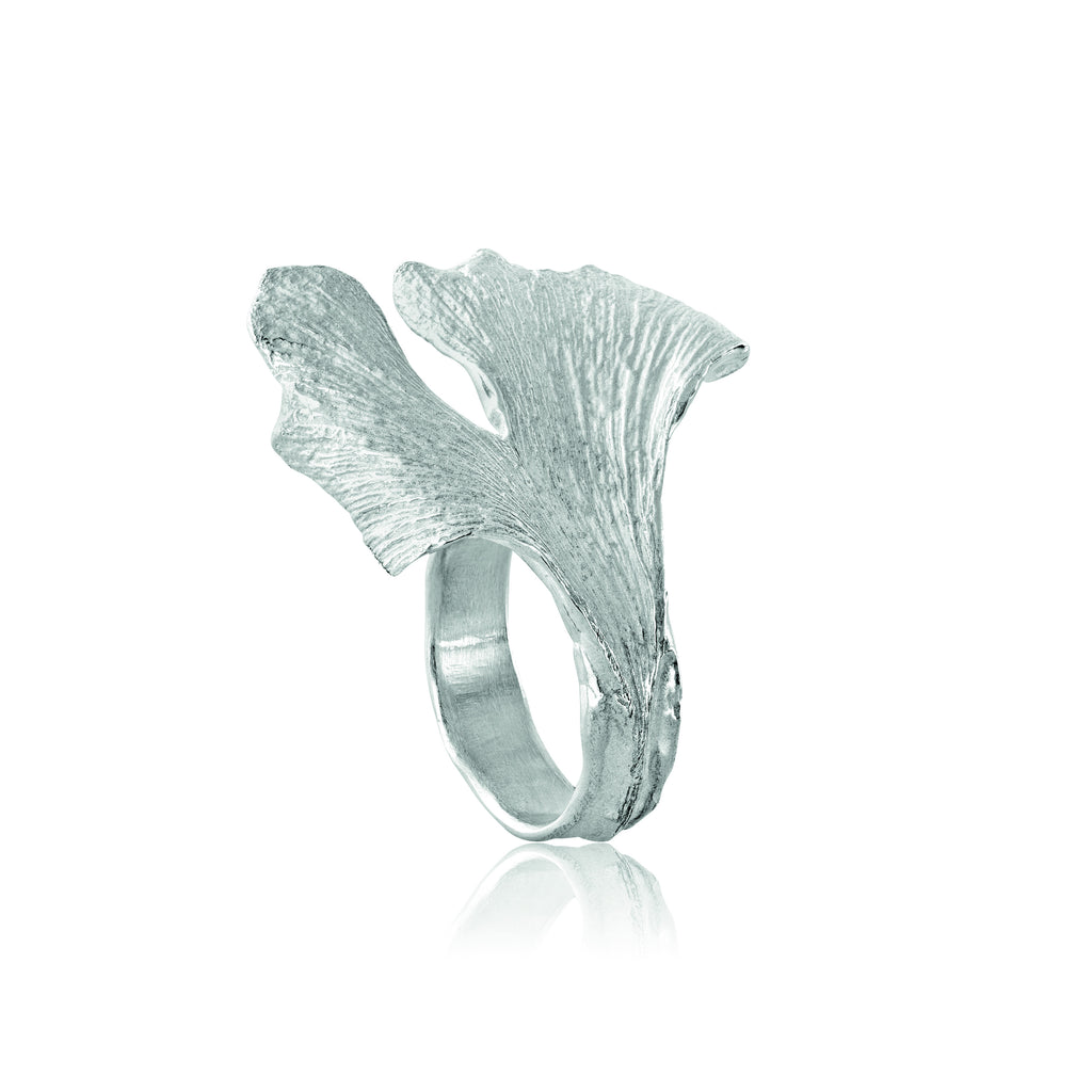zilveren ring  met ginko bladmotief