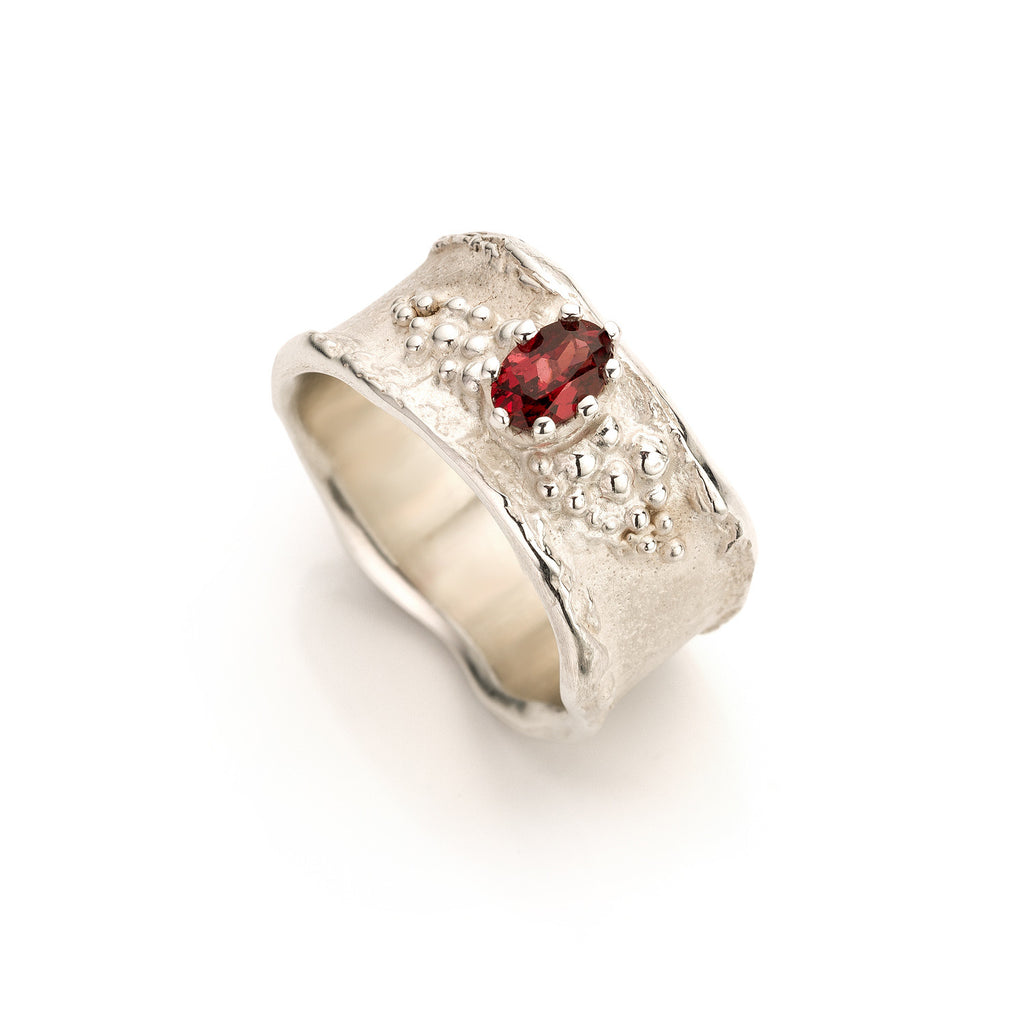 bolletjesring met edelsteen